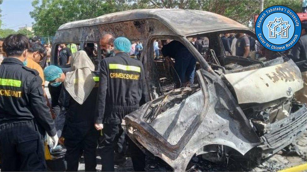 در انفجار خودرو ون در کراچی ۴ نفر از جمله ۳ شهروند چینی کشته شدند