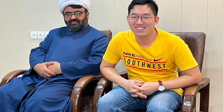 یک تبعه چینی در قشم مسلمان شد/ عکس